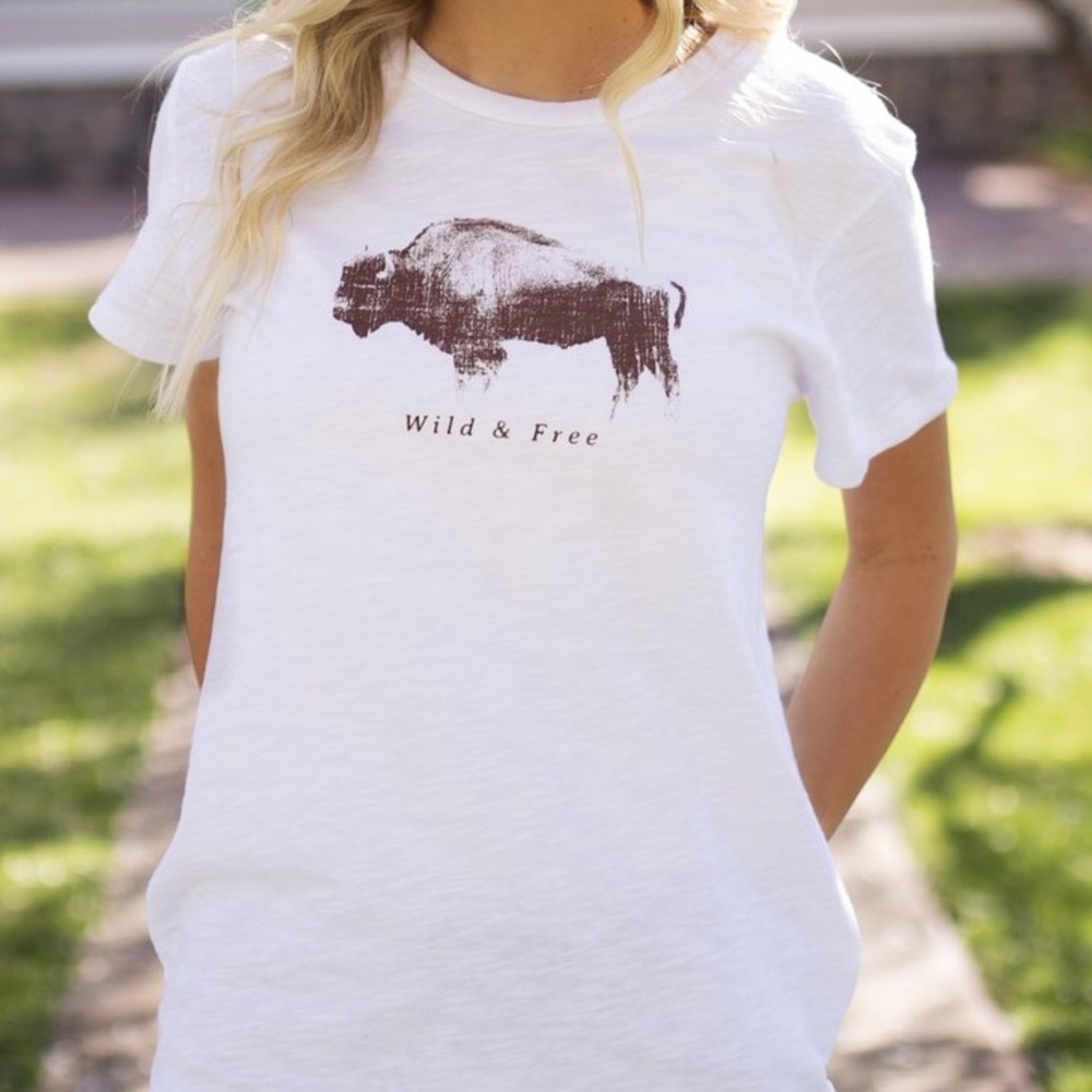Wild & Free Graphic Tee - Picture 4 of 5